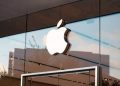 Despite a chip scarcity, Apple's revenue in the fourth quarter above estimates $123.9 billion