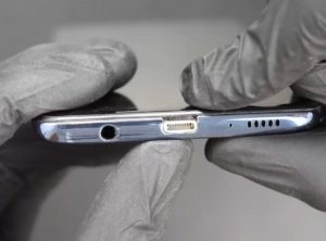 As a "just because I can" project, engineer builds the first Android phone with a Lightning port 22 the first Android phone with a Lightning port